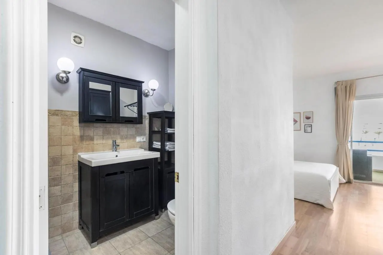 Paraiso Del Sur Studio-Apartment 阿德耶