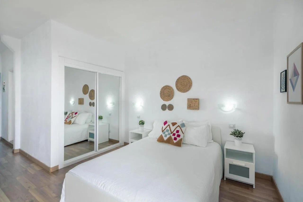Paraiso Del Sur Studio-Apartment 阿德耶